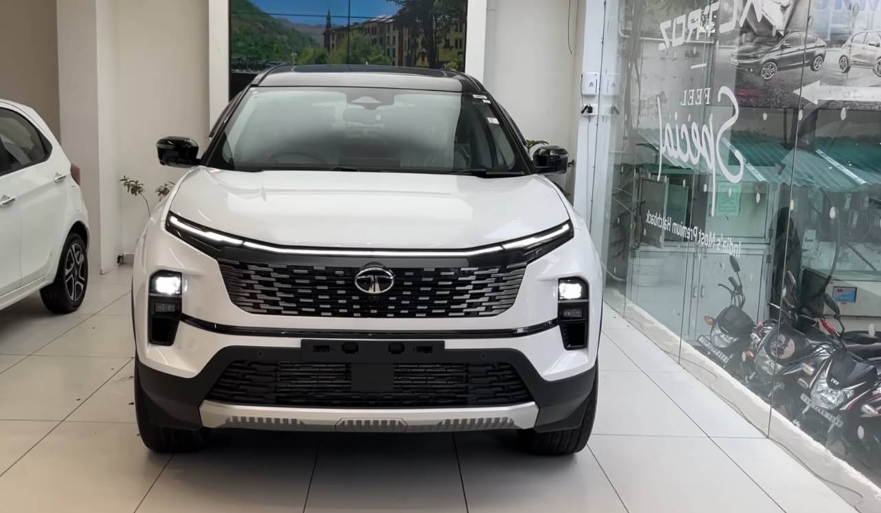 Tata safari 2025