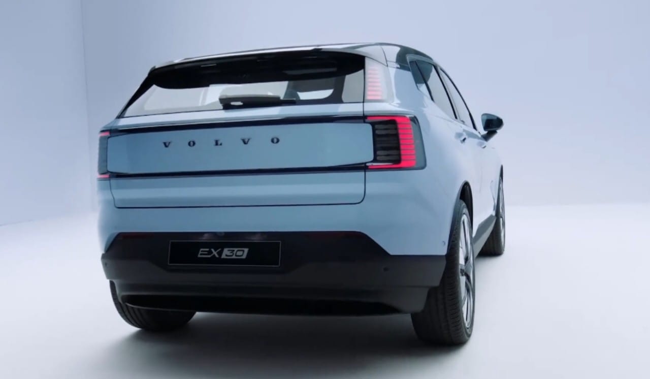 Volvo EX30 Backside 2025